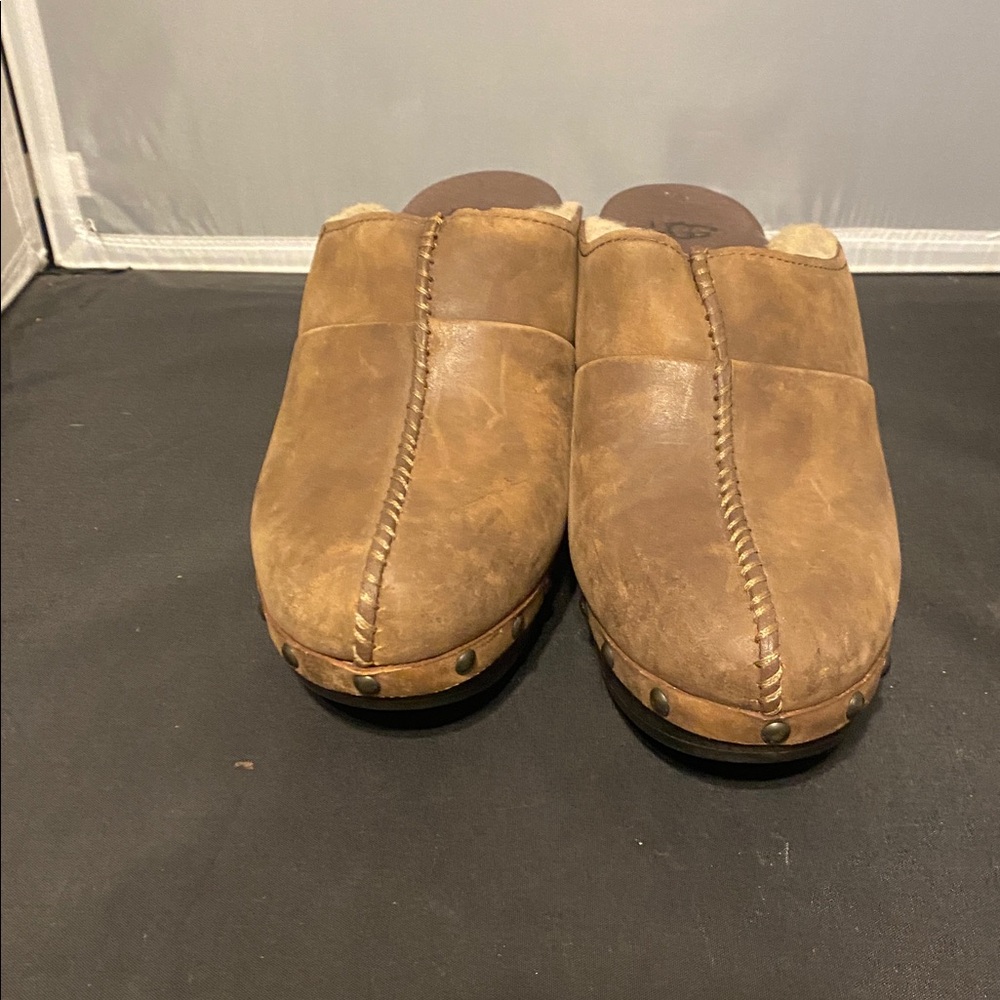 UGG Brown Leather mules Clogs